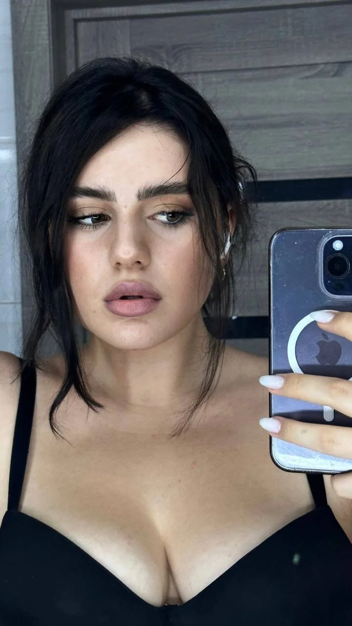 XXX Porn Photo of Nude Evelyn___Sweet 6