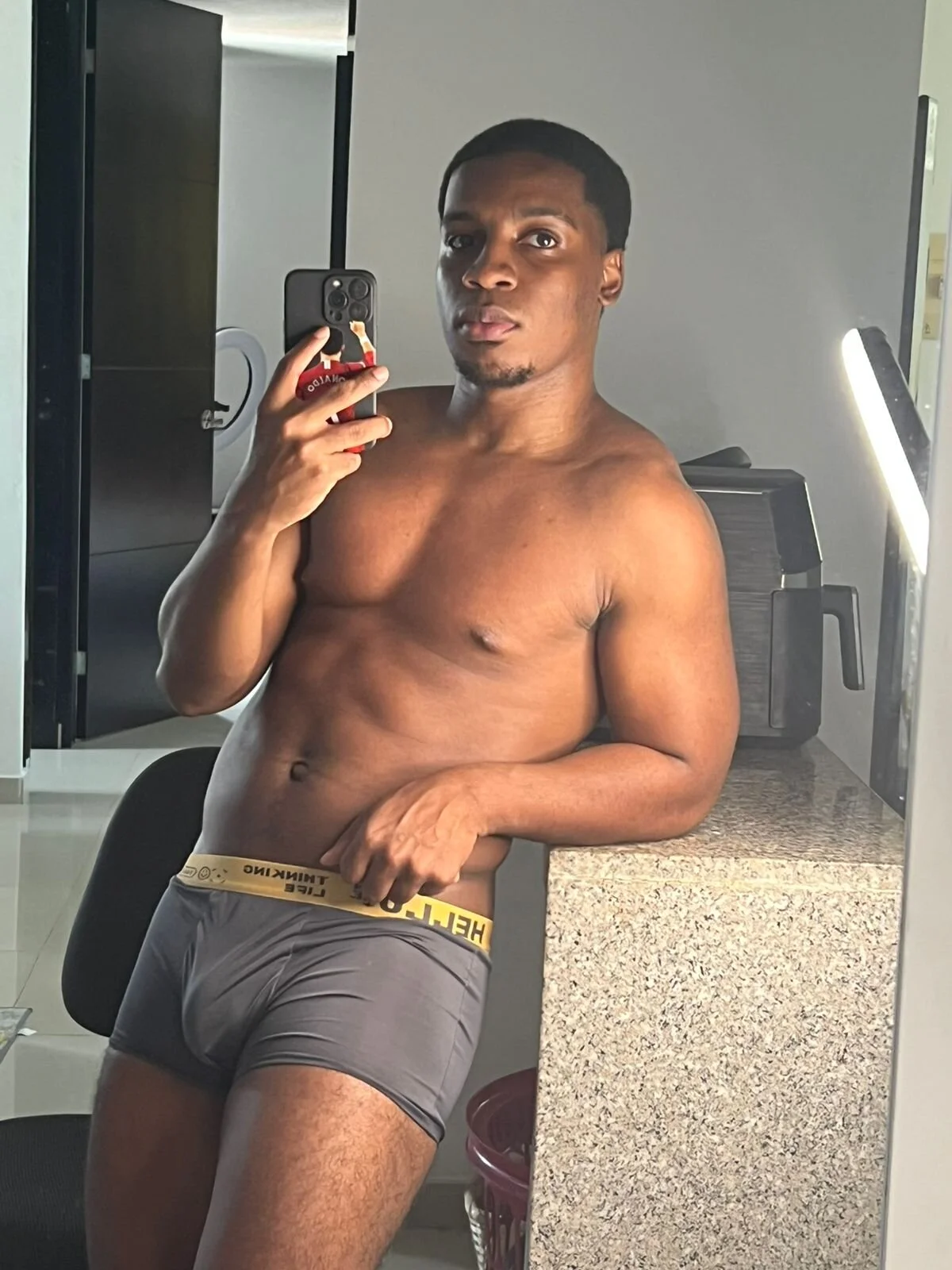 XXX Porn Photo of Nude andyadan 7