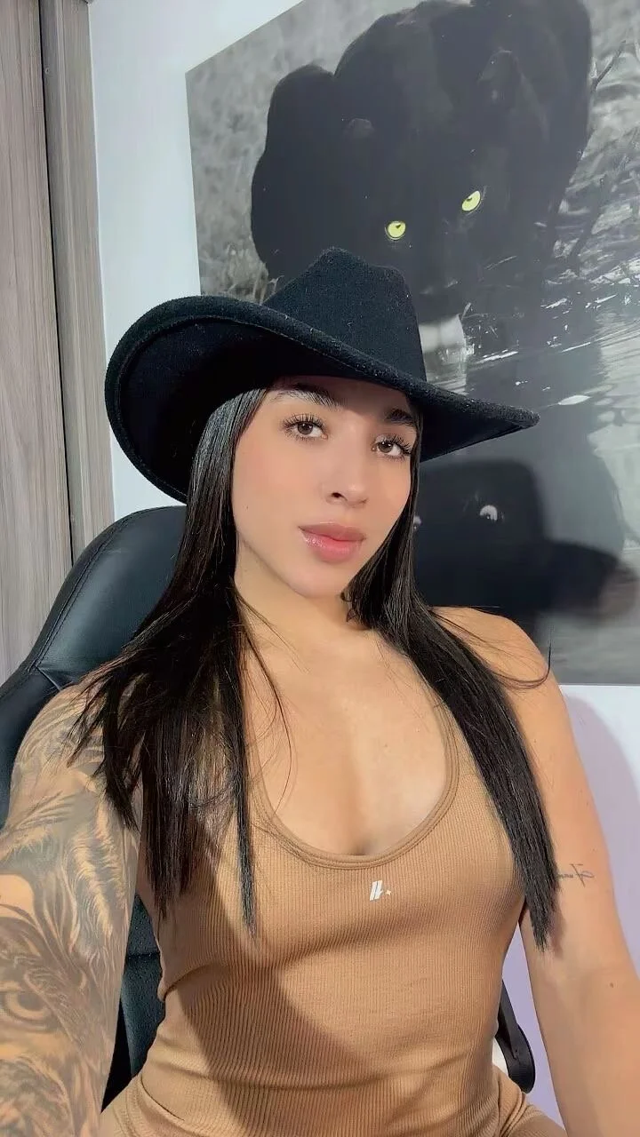 XXX Porn Photo of Nude KAYLA_BATISTA_ 1