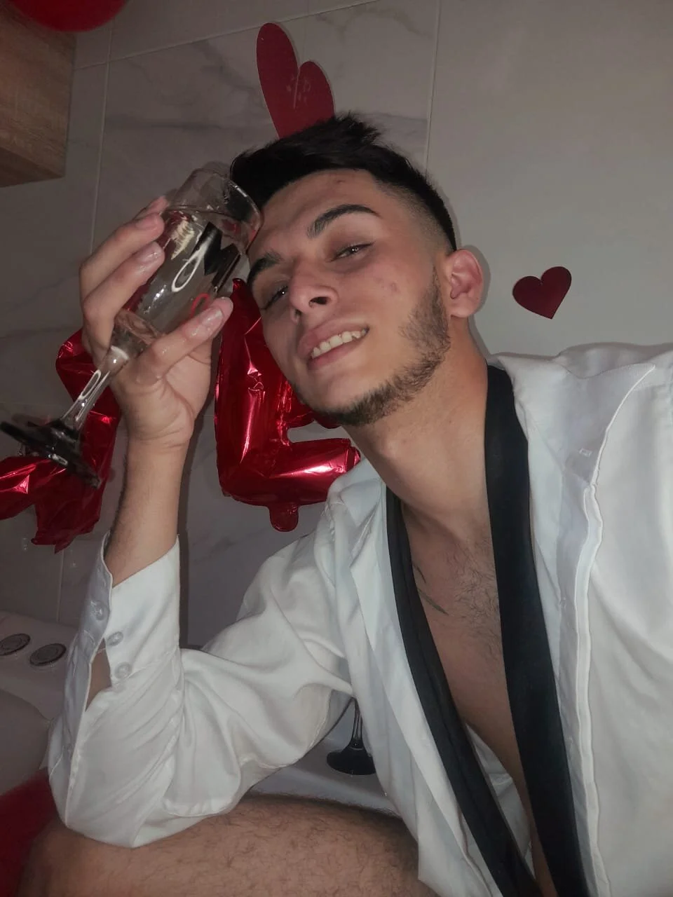 XXX Porn Photo of Nude MrWilliseo 19