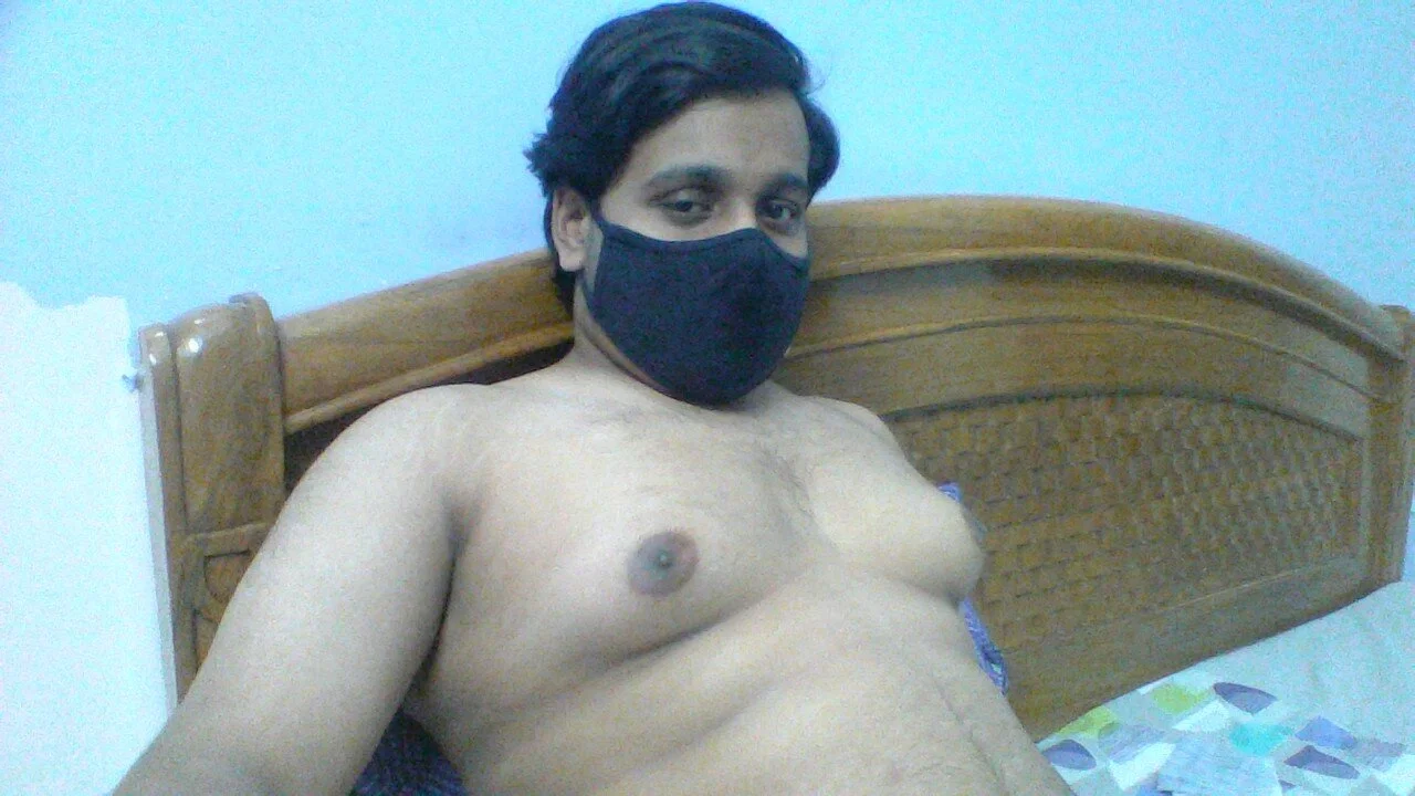 XXX Porn Photo of Nude GayDudehere 1