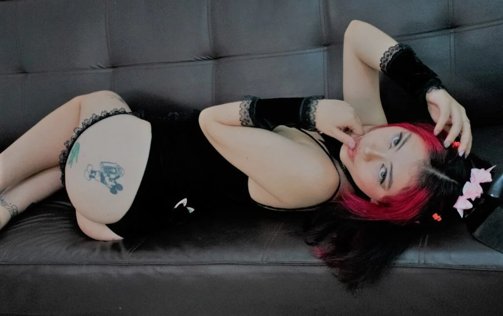 XXX Porn Photo of Nude Lauri_Greeneyes1 5