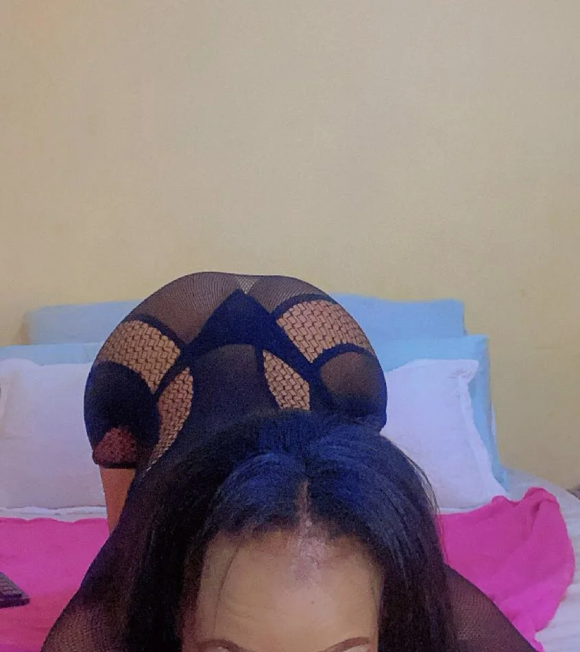 XXX Porn Photo of Nude CandySlender18 10