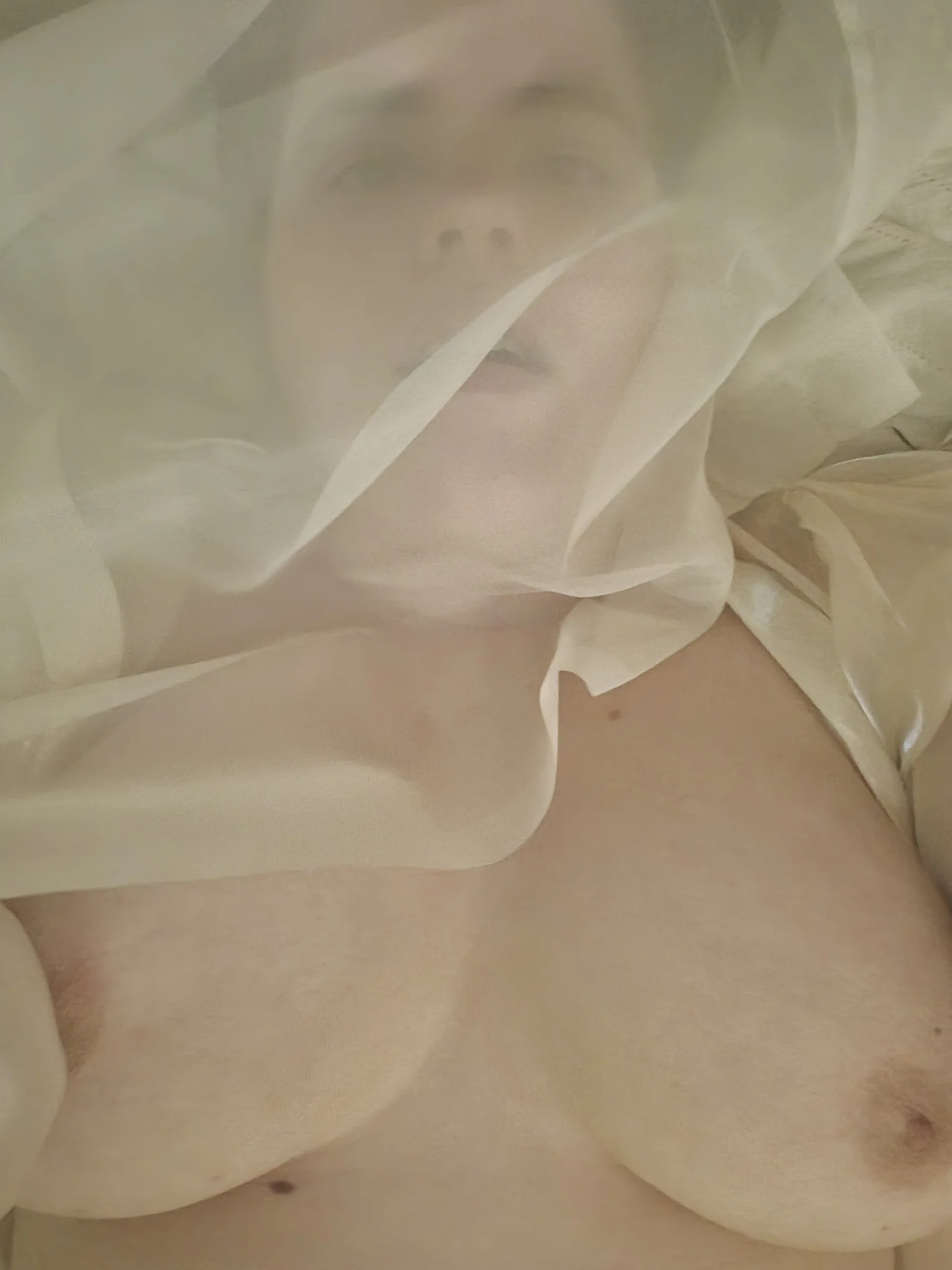 XXX Porn Photo of Nude VeiledMuse 10
