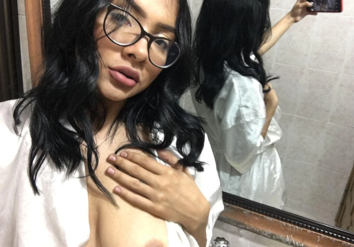 XXX Porn Photo of Nude Roxanedewalle 6