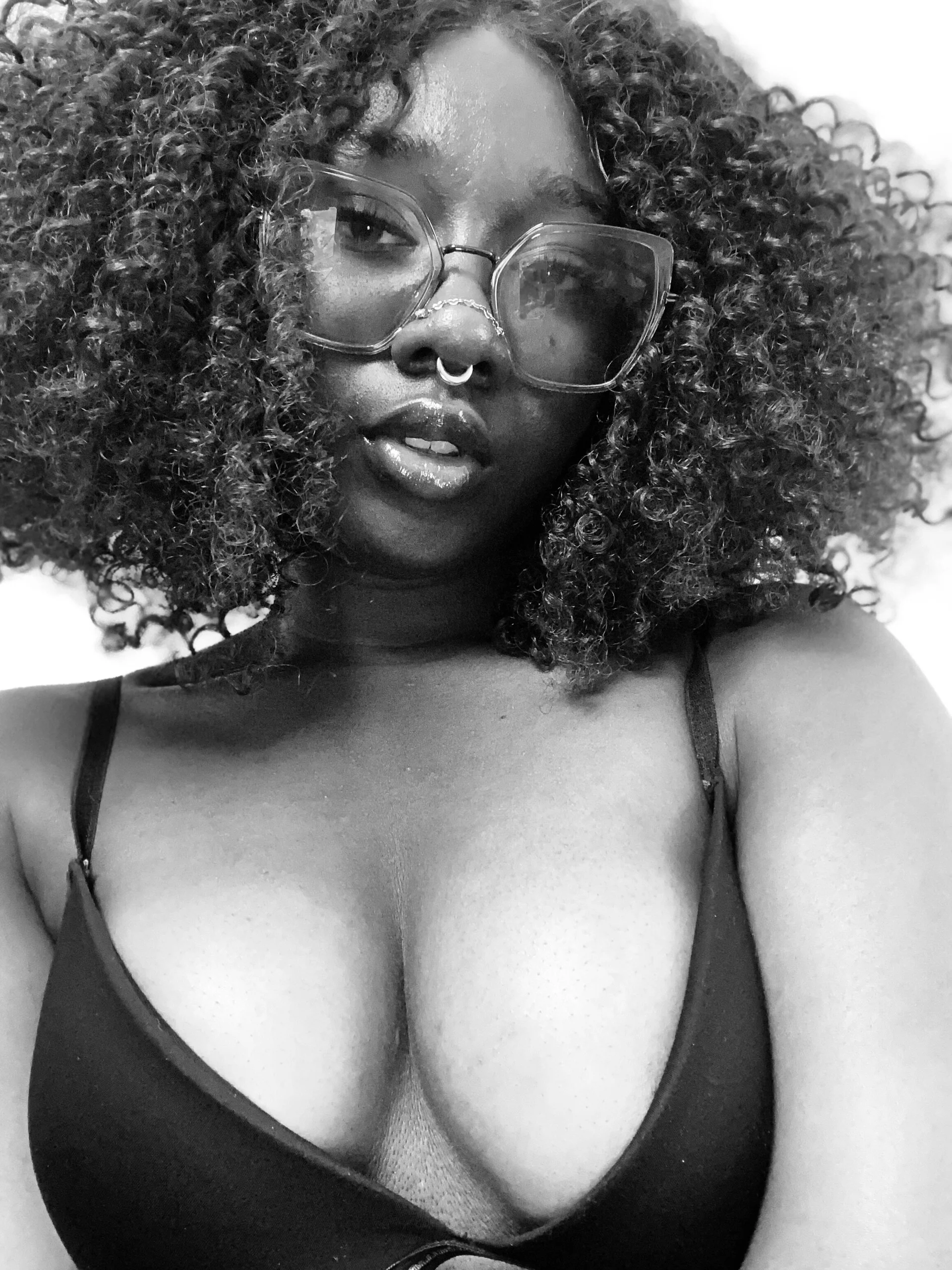 XXX Porn Photo of Nude ZahhyFrequency 13