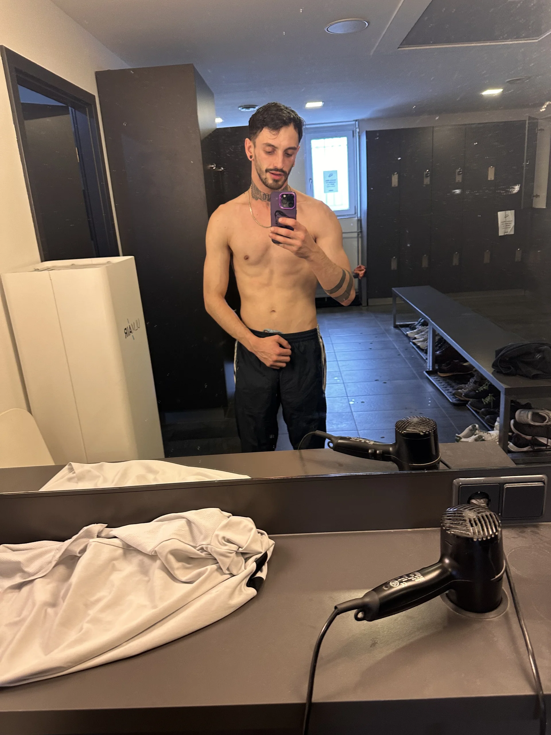 XXX Porn Photo of Nude Dr_Rainhaemern 1