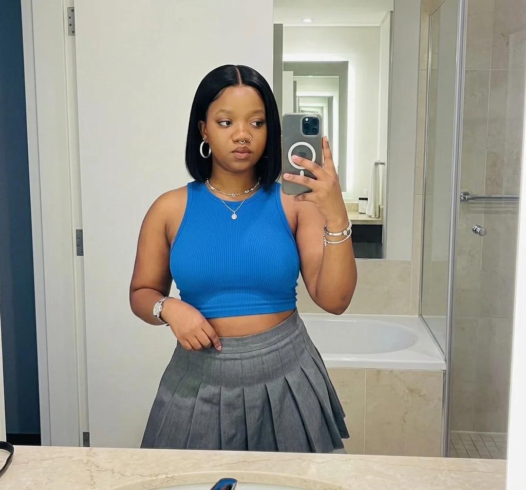 XXX Porn Photo of Nude Deevarsexy 3