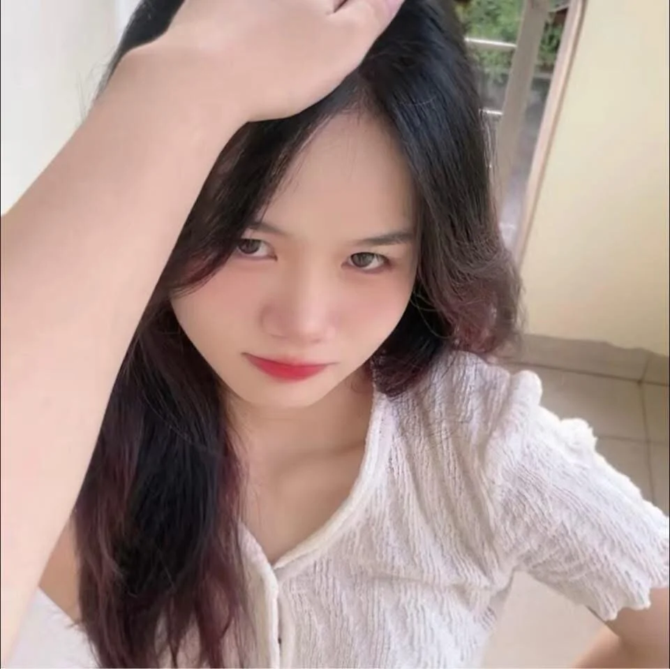 XXX Porn Photo of Nude Emily_99 3