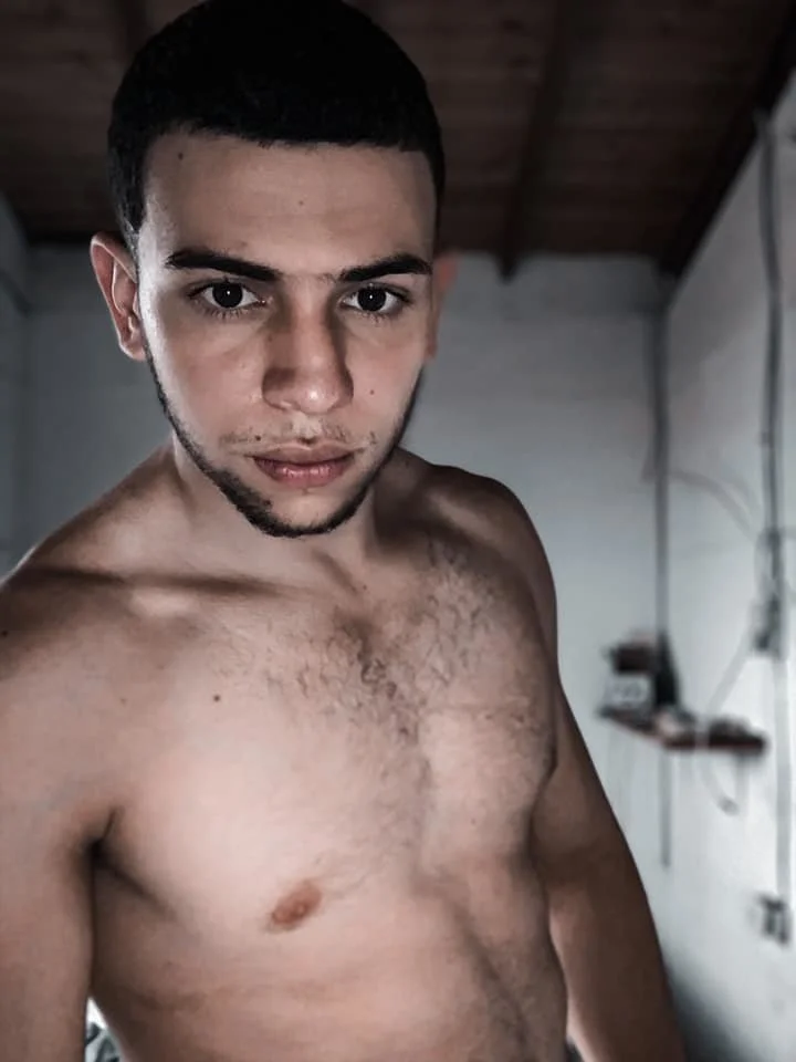 XXX Porn Photo of Nude logan_smith 6