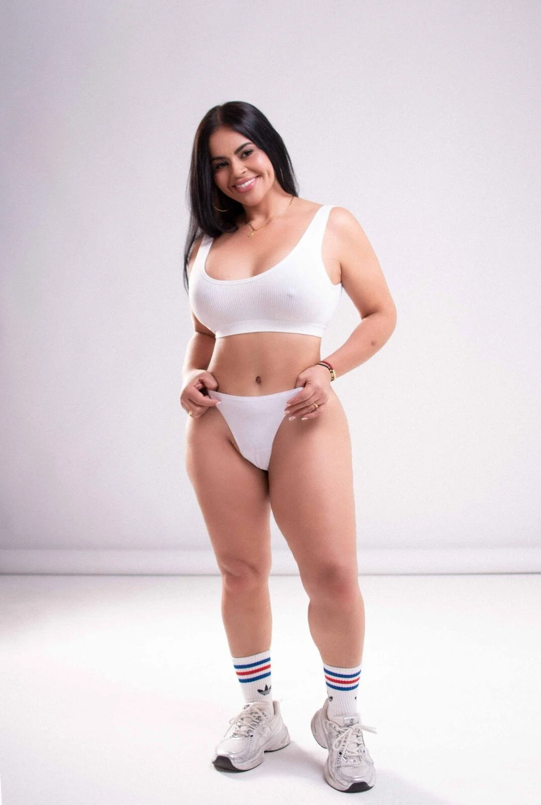 XXX Porn Photo of Nude alix_jones 34
