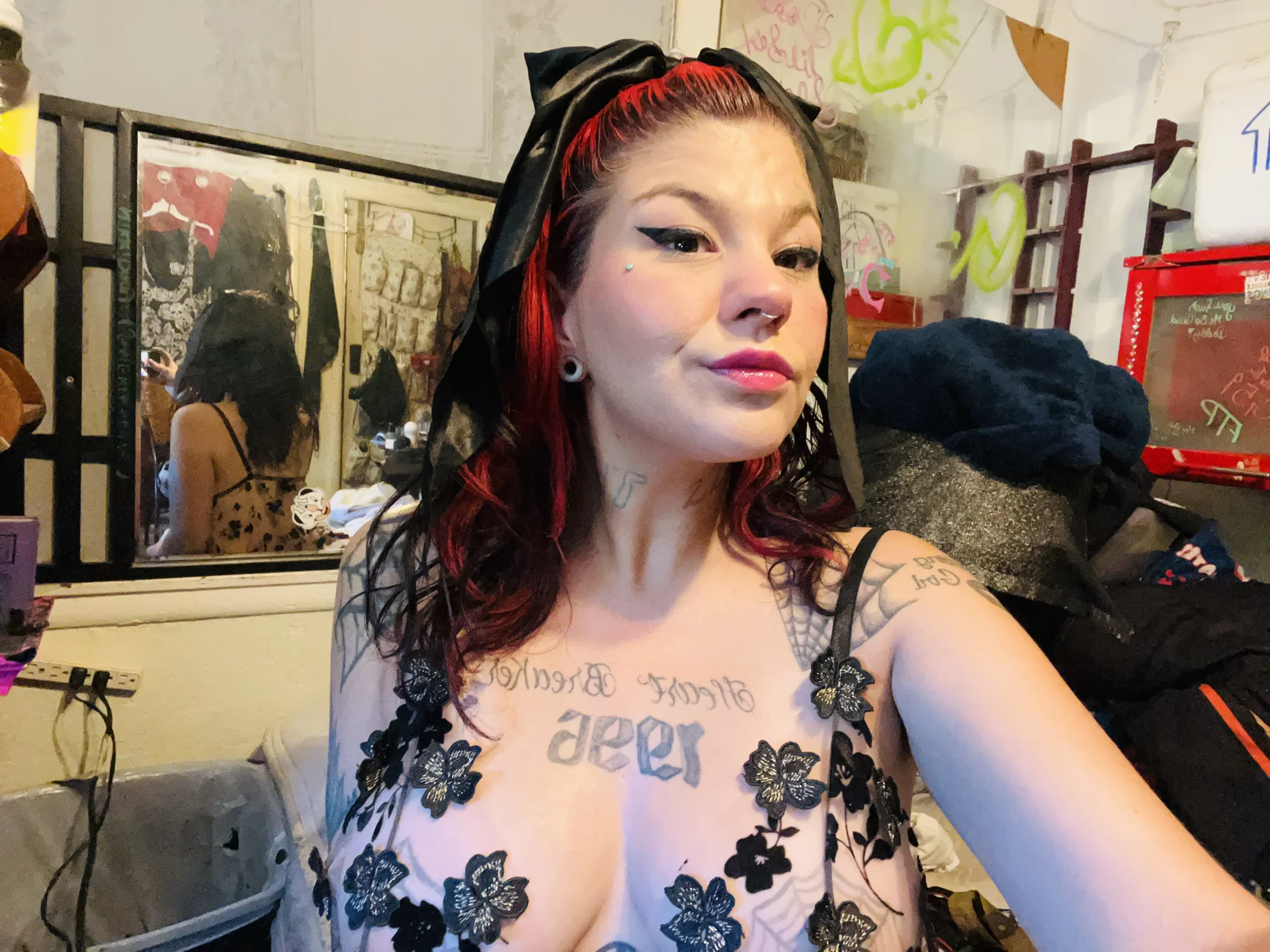 XXX Porn Photo of Nude goodfkingirl69 3