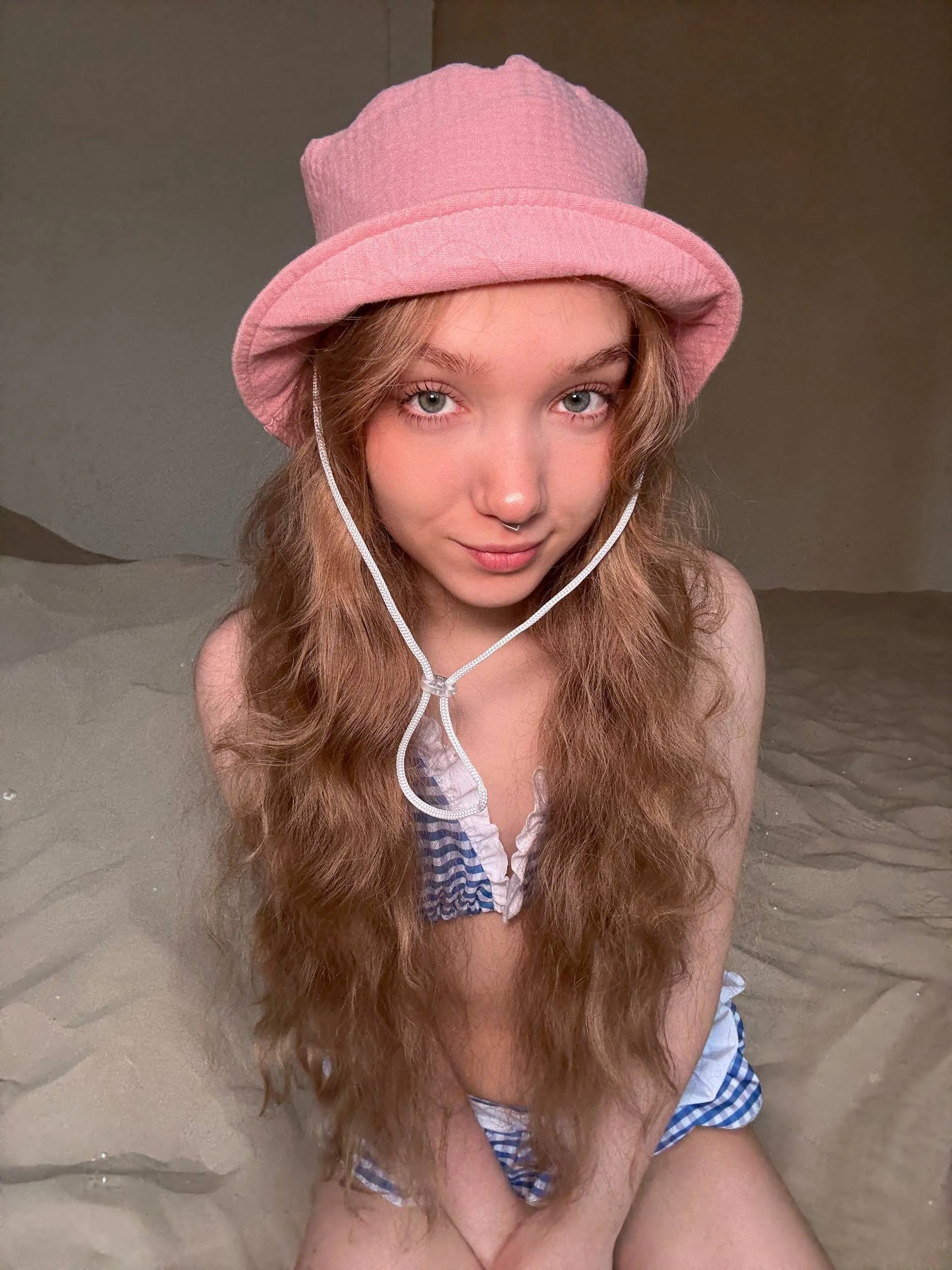 XXX Porn Photo of Nude bambi_lu 1145