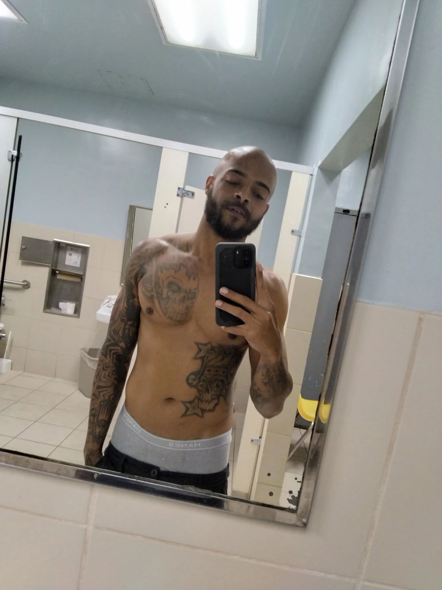 XXX Porn Photo of Nude bullANDveneno 9