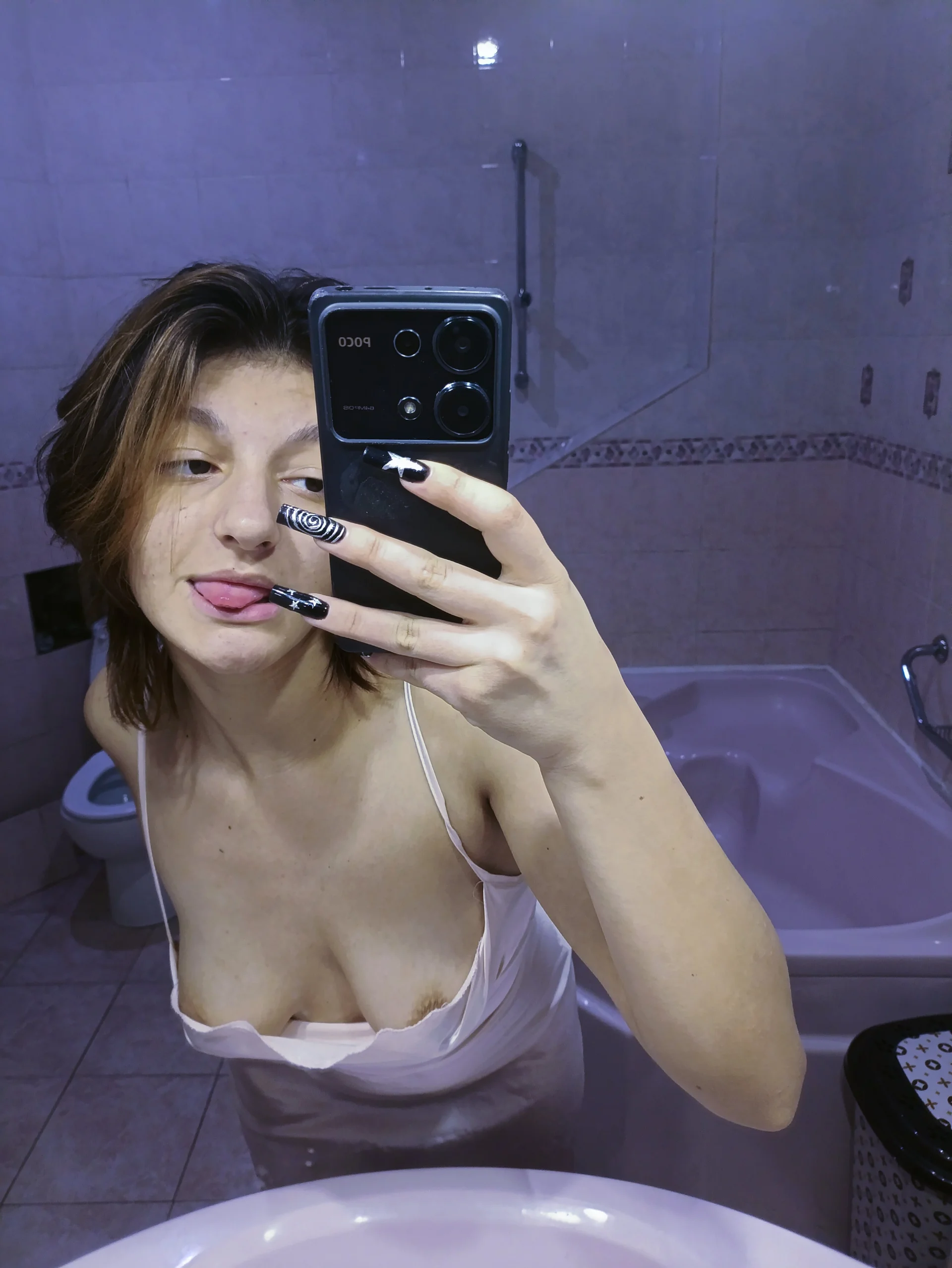 XXX Porn Photo of Nude A_Skyy 3