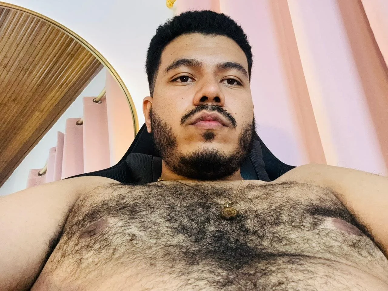 XXX Porn Photo of Nude HairyDrakee 2