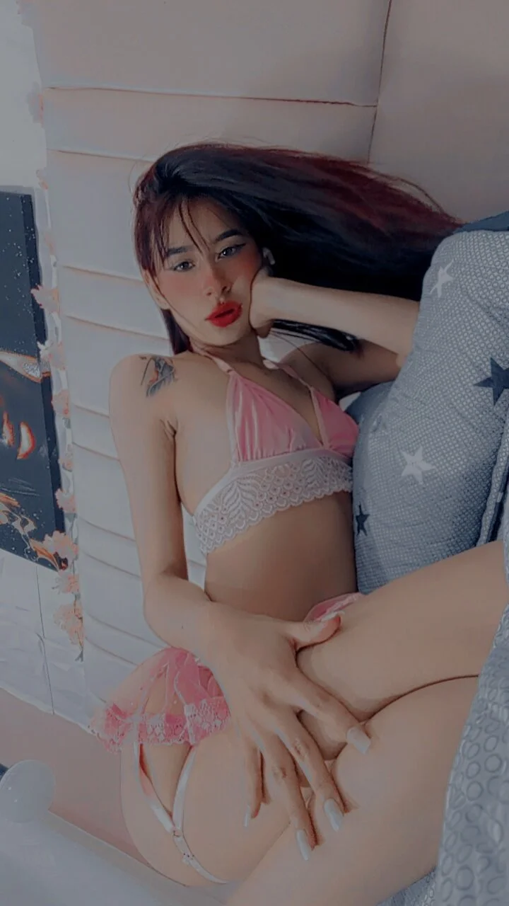 XXX Porn Photo of Nude Juliietha_Evanss 9