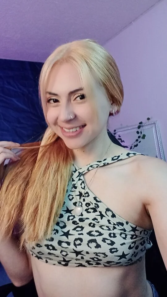 XXX Porn Photo of Nude april_dumont 30