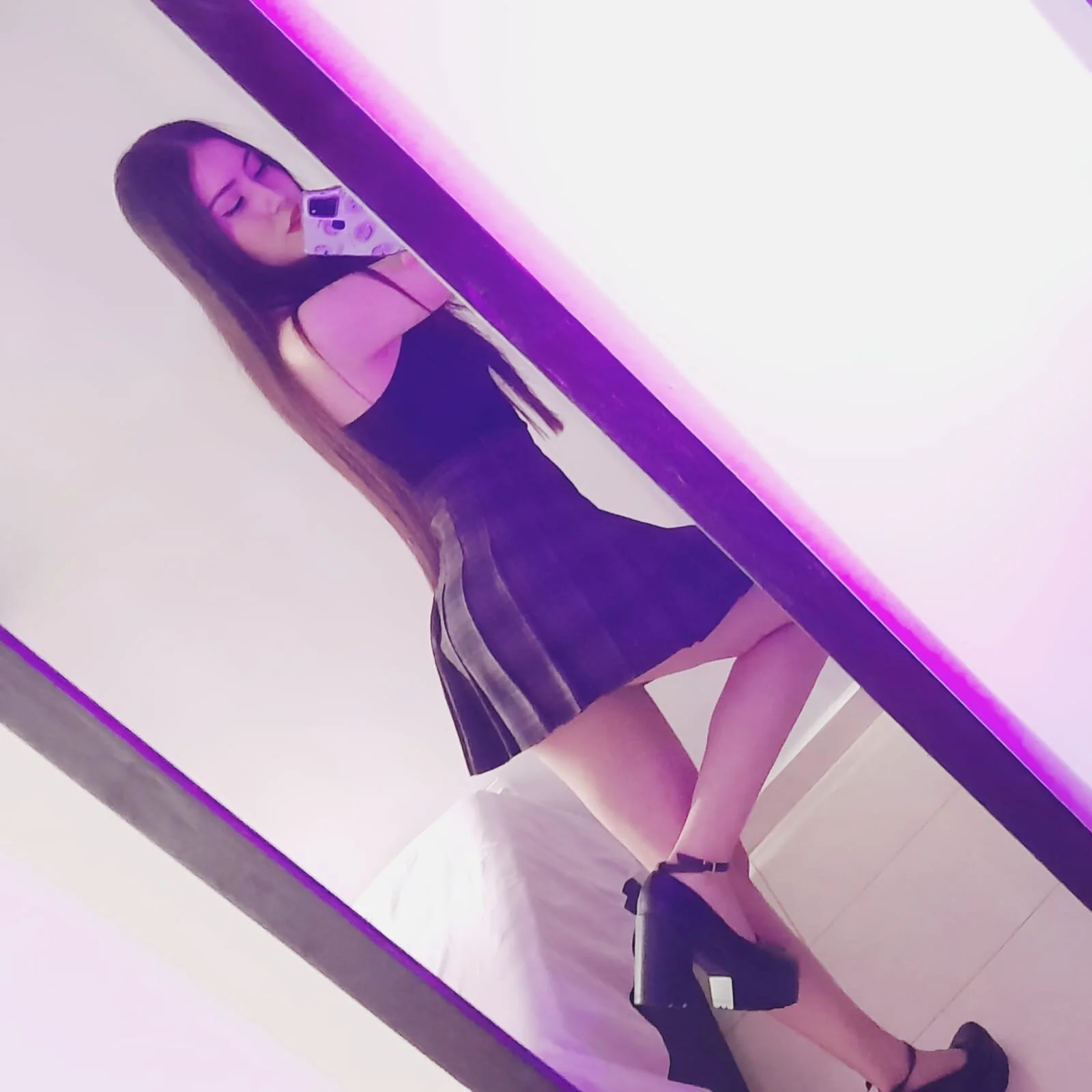 XXX Porn Photo of Nude savage_bbygirl 1