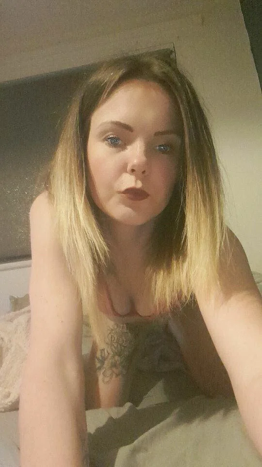 XXX Porn Photo of Nude SexyLoLoUK 2