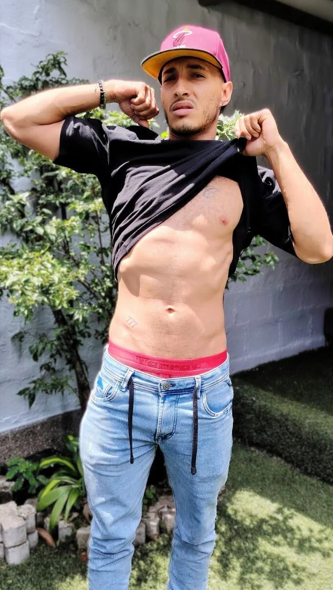 XXX Porn Photo of Nude Grant_Irons 6