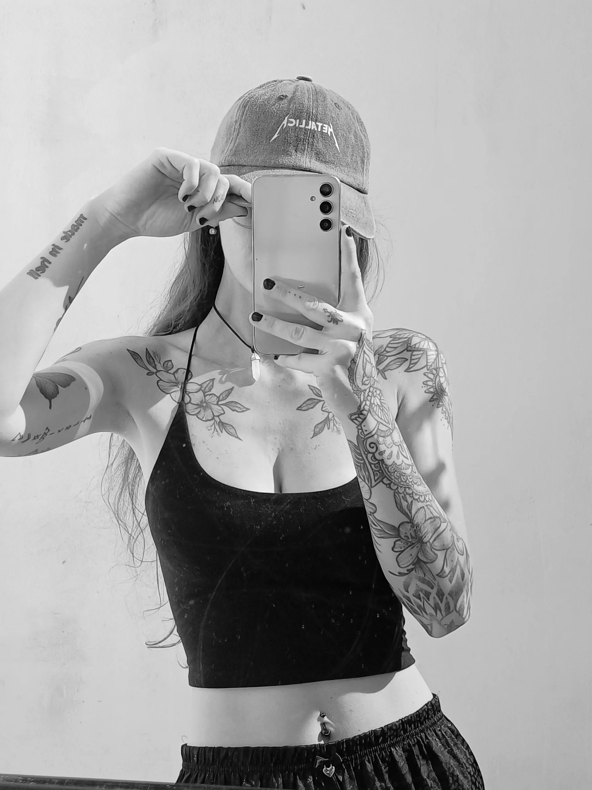 XXX Porn Photo of Nude inkedizzie 7