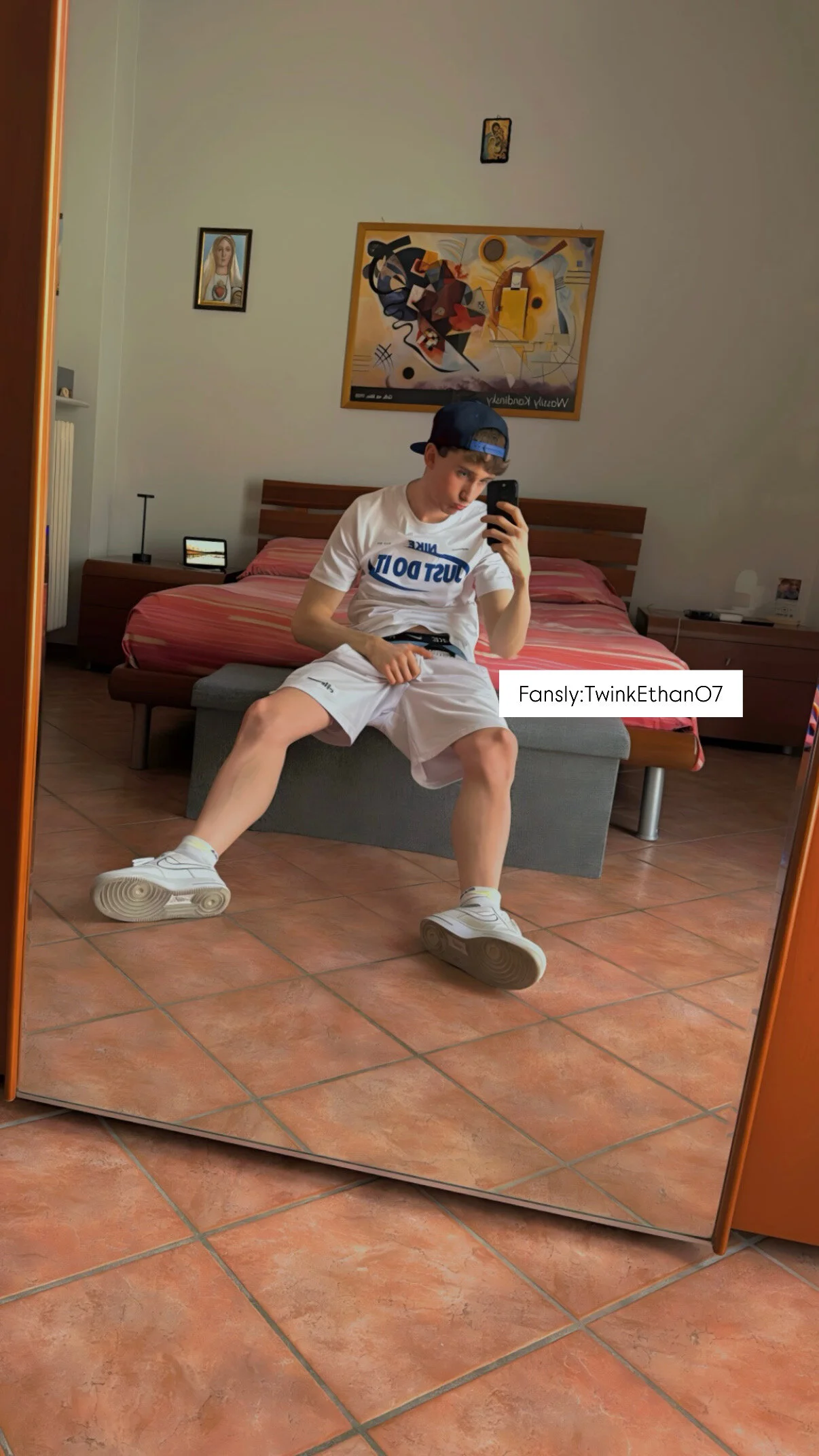 XXX Porn Photo of Nude ethantwinki 28