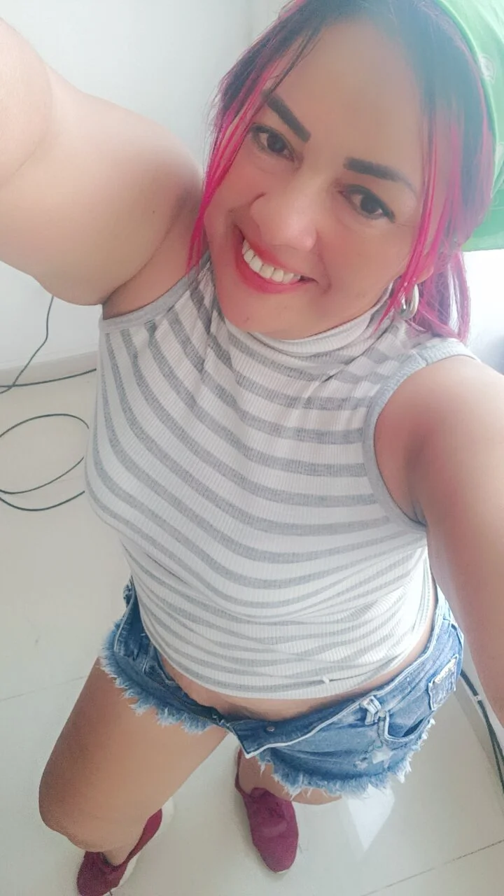 XXX Porn Photo of Nude Elianissquirt 19