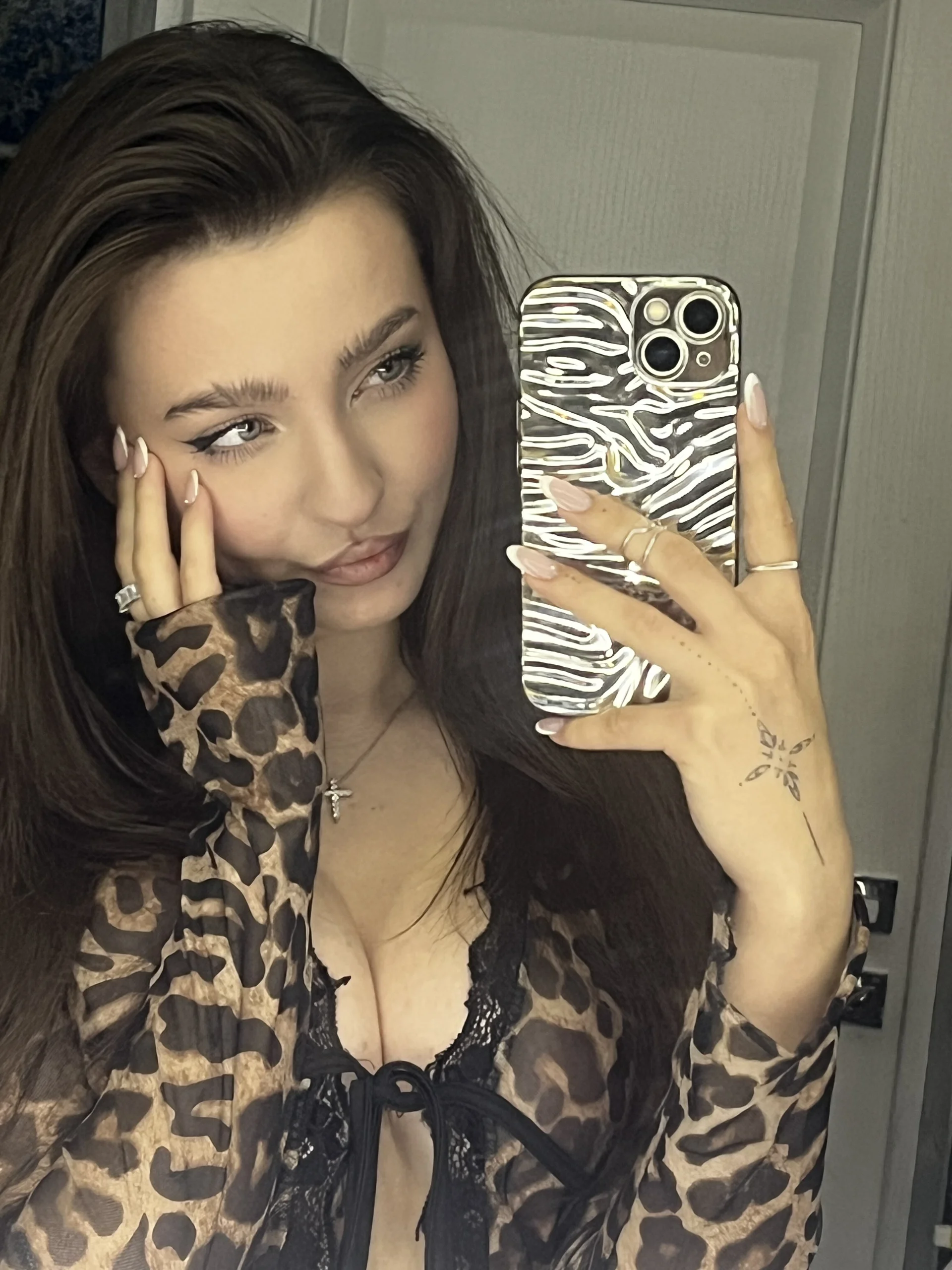 XXX Porn Photo of Nude OceanEyessss_ 4