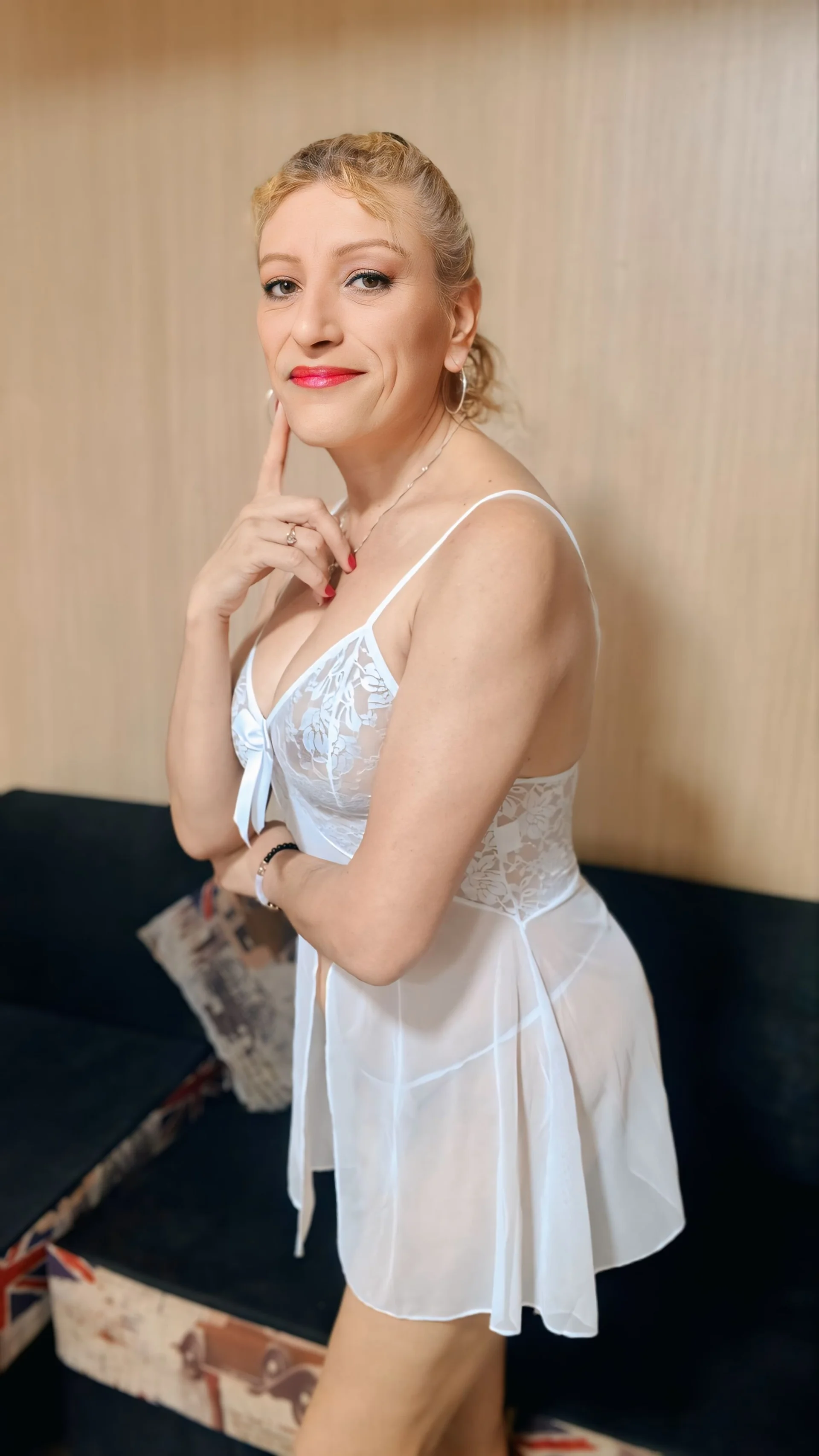 XXX Porn Photo of Nude xandrinakarzon 16