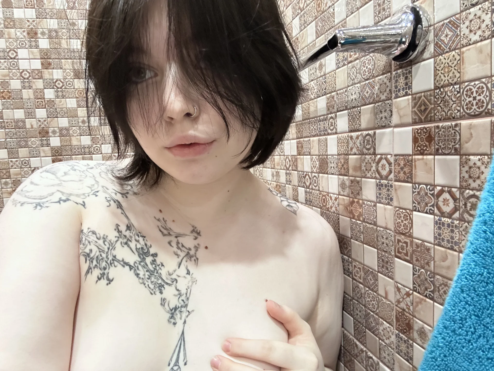 XXX Porn Photo of Nude Sofa_Nyx_ 13
