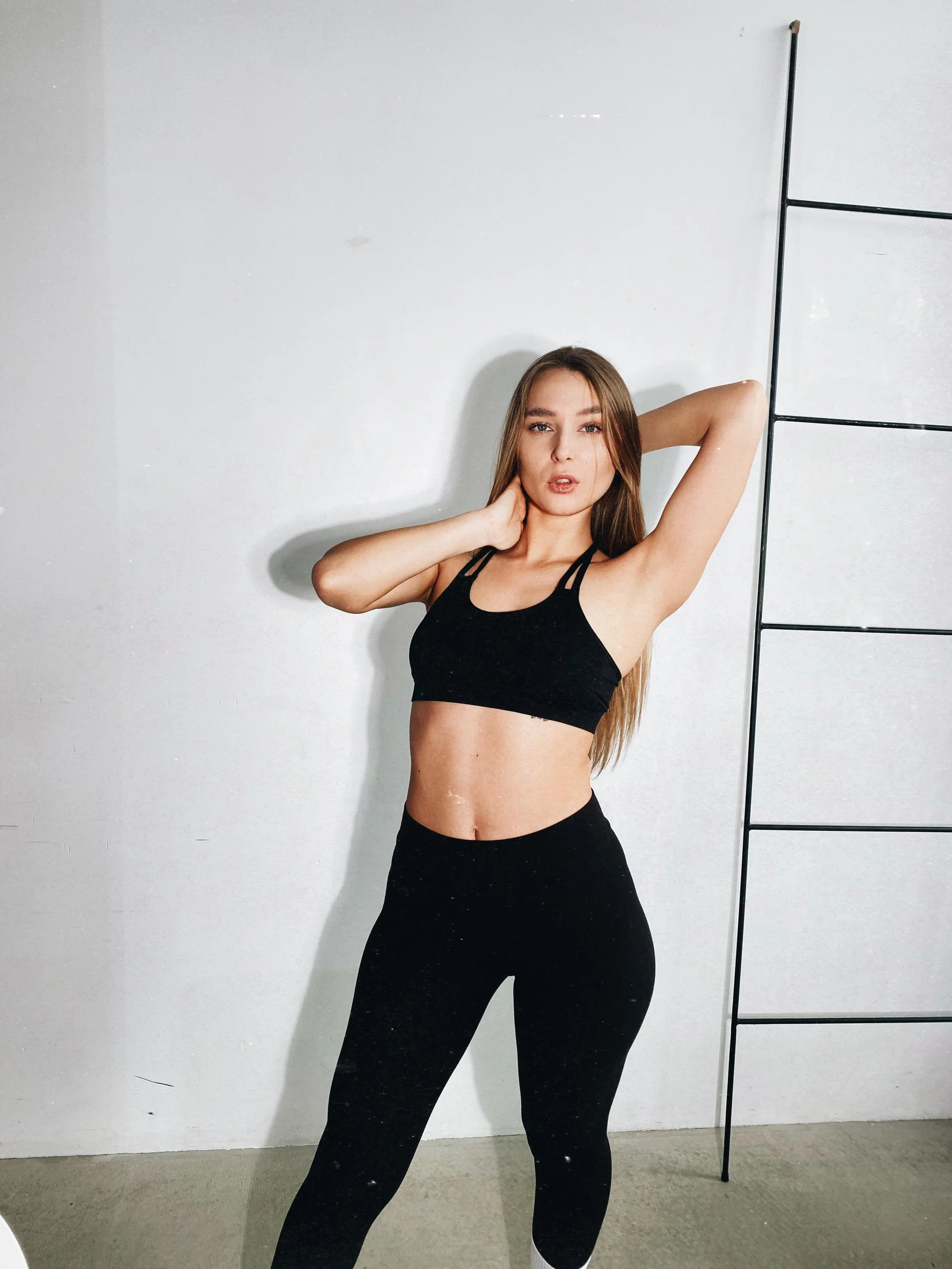 XXX Porn Photo of Nude CharlotteWells 5