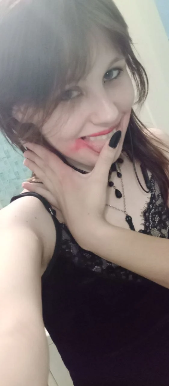 XXX Porn Photo of Nude Thighswithspikes 1