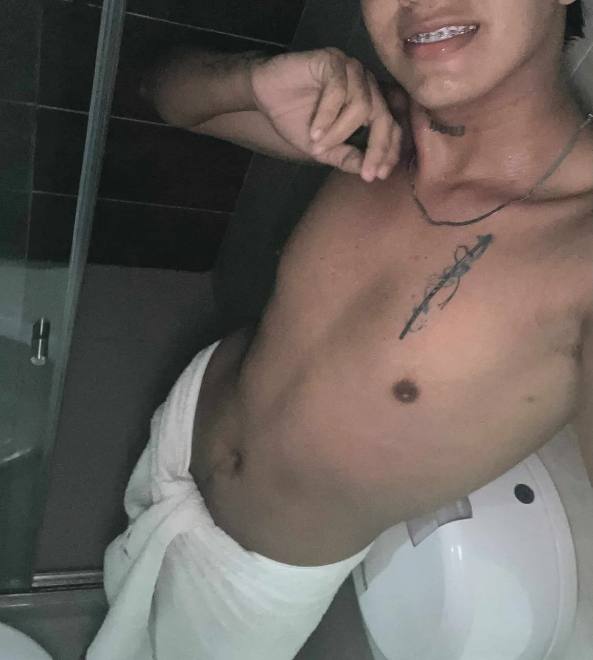 XXX Porn Photo of Nude arion__sherwind 1