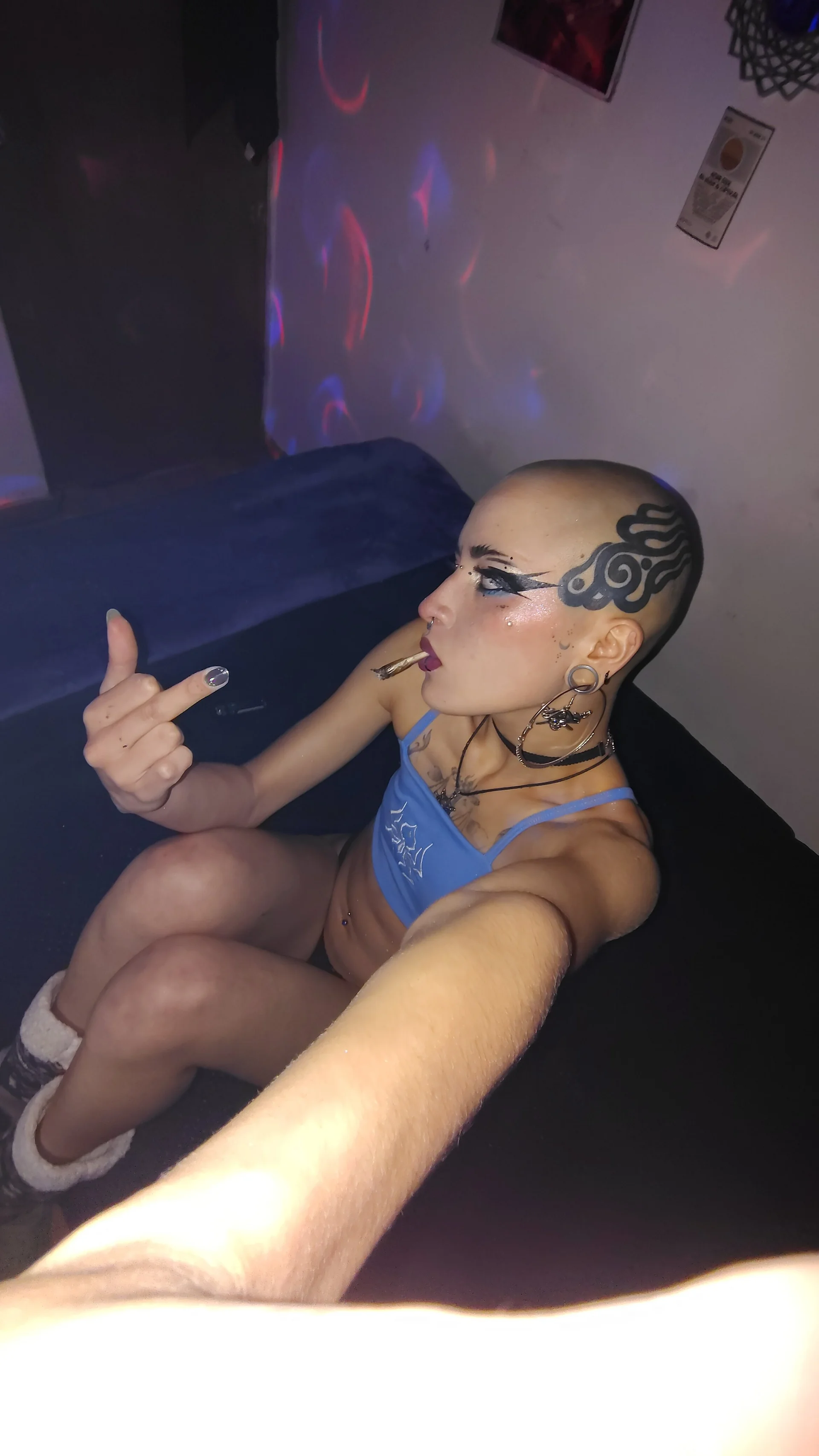 XXX Porn Photo of Nude plutonbluemooon333 3