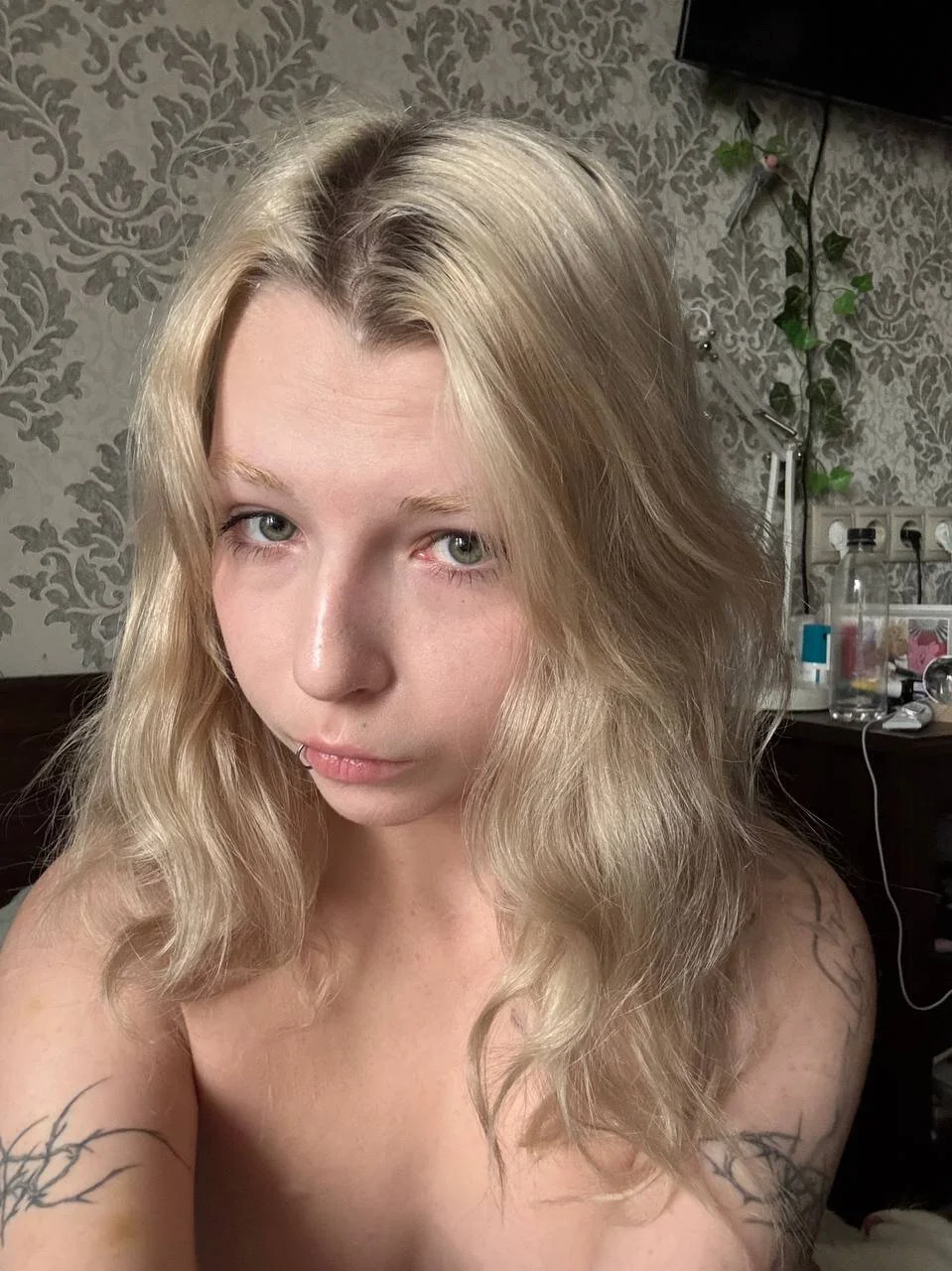 XXX Porn Photo of Nude yourlovelyeve 16