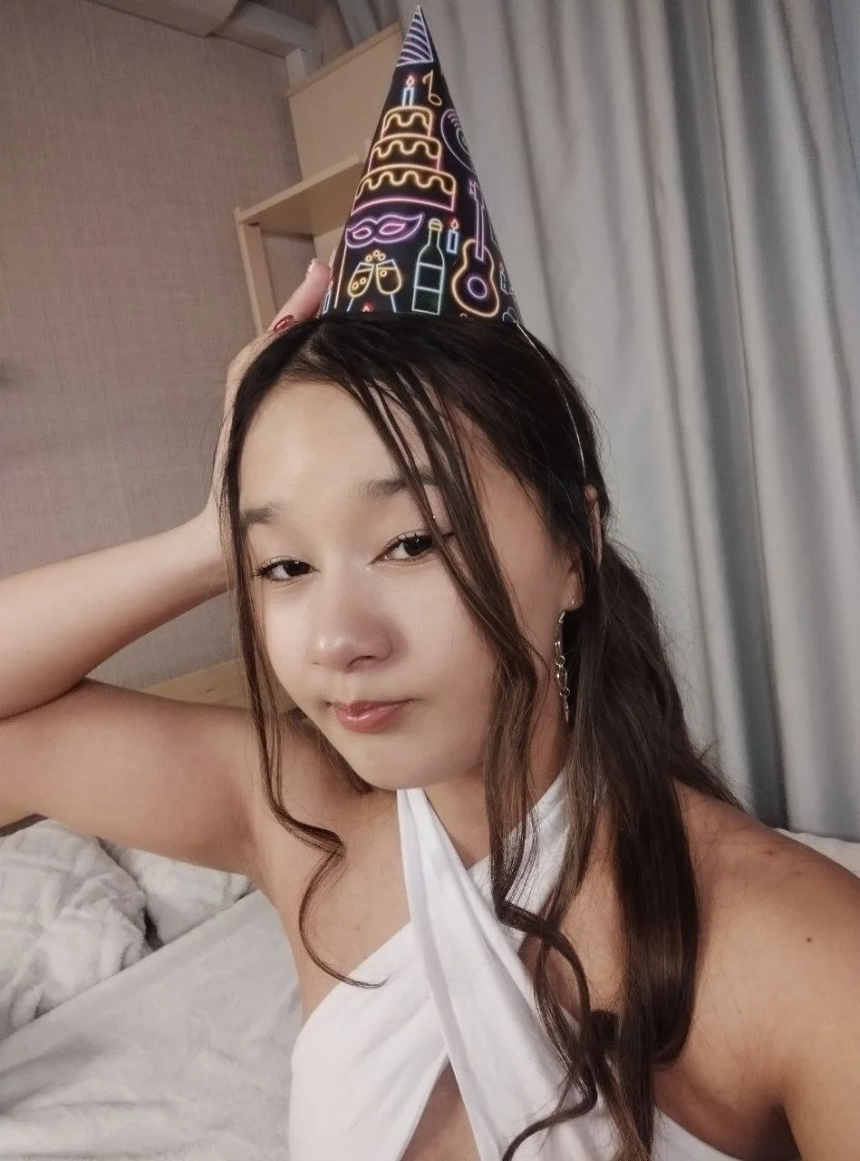 XXX Porn Photo of Nude Maekko 6