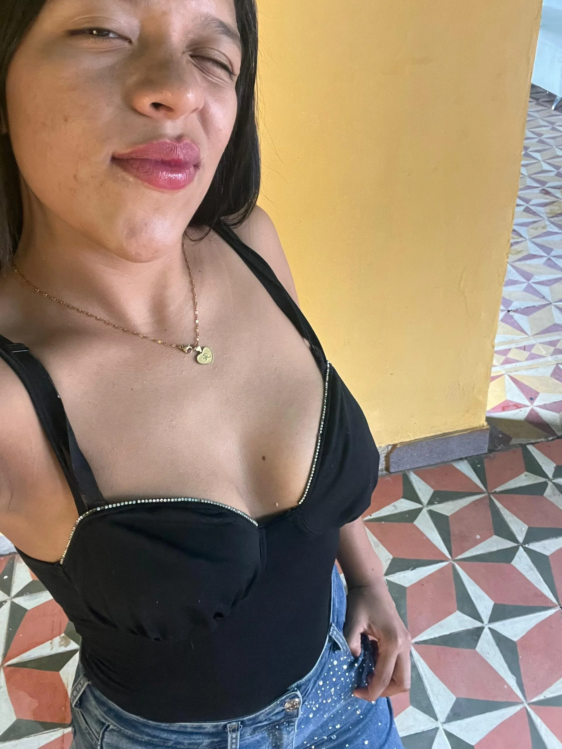 XXX Porn Photo of Nude luxury_group 1