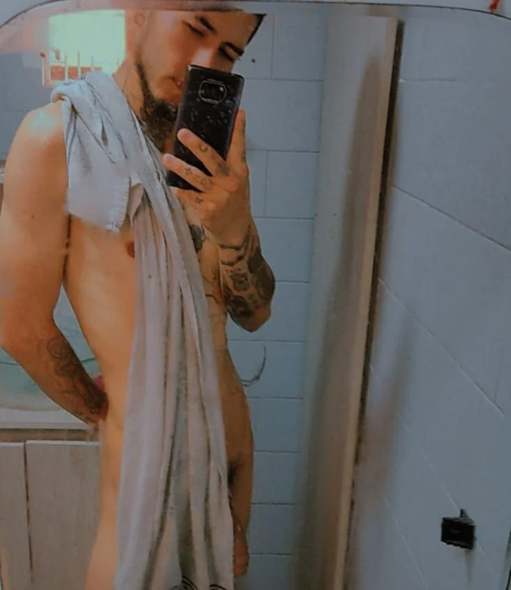 XXX Porn Photo of Nude Tattoboy19cm 6