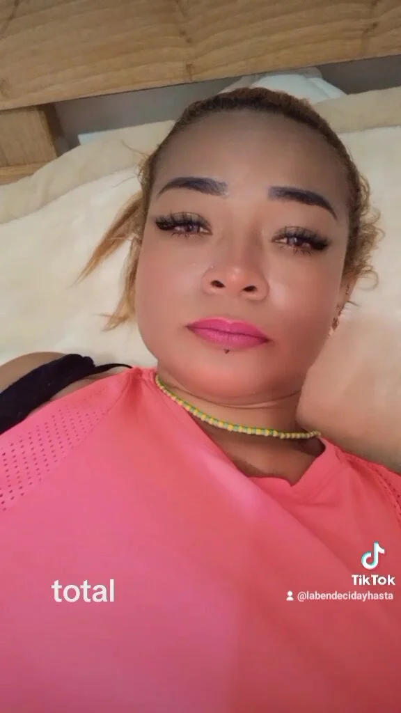 XXX Porn Photo of Nude gatadeojosclaros 22