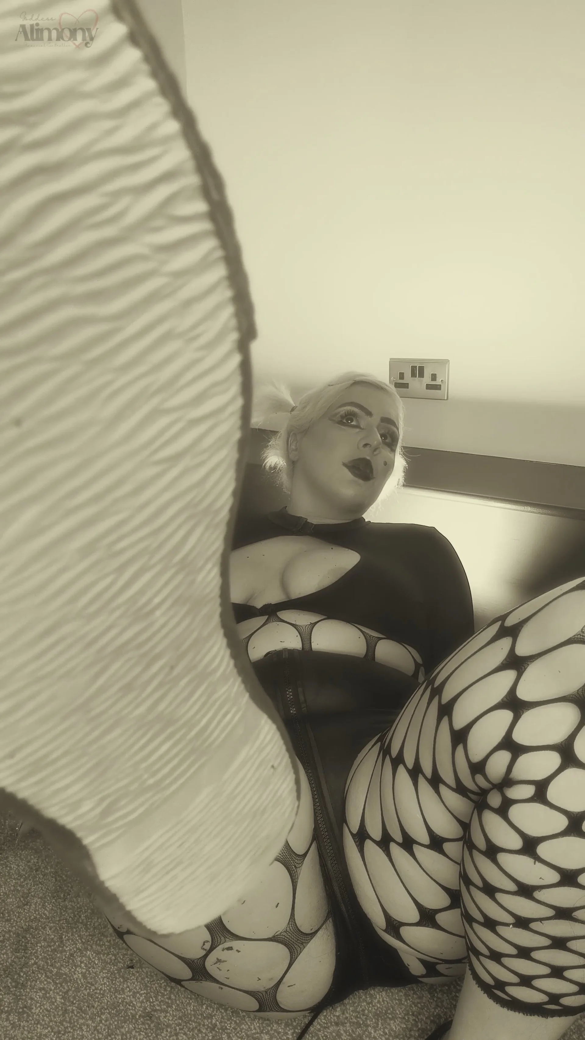 XXX Porn Photo of Nude GoddessAlimony 1486