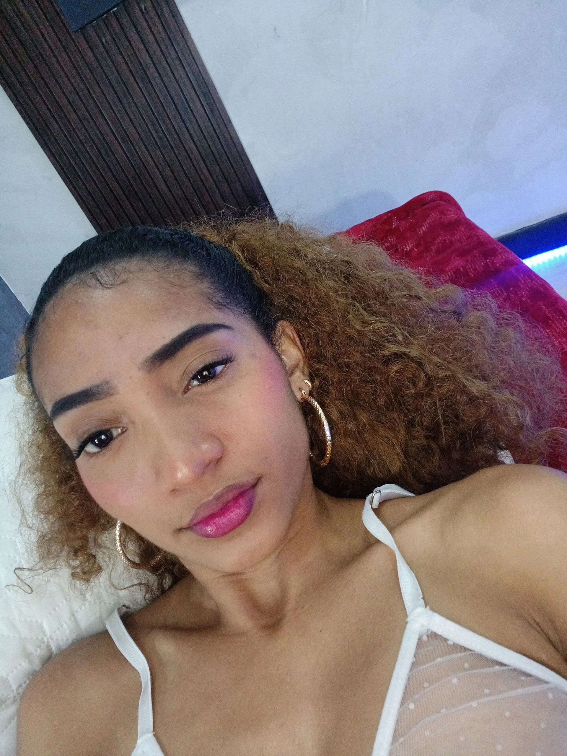 XXX Porn Photo of Nude Charlotte_Love10 6