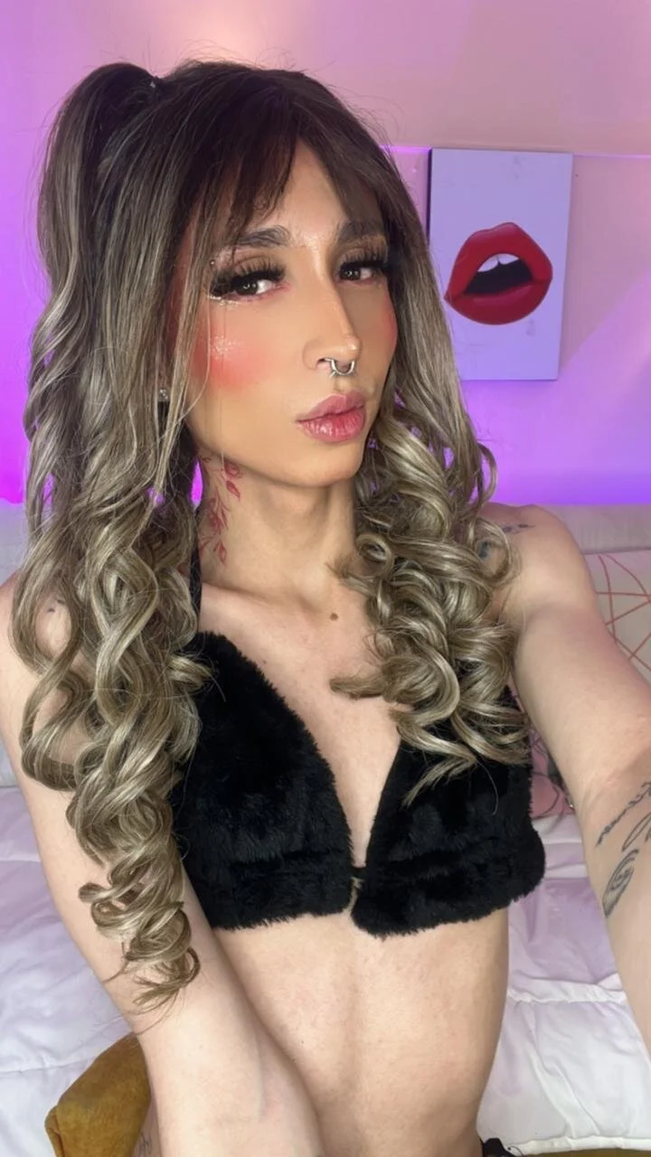 XXX Porn Photo of Nude Aniie_Doll 21