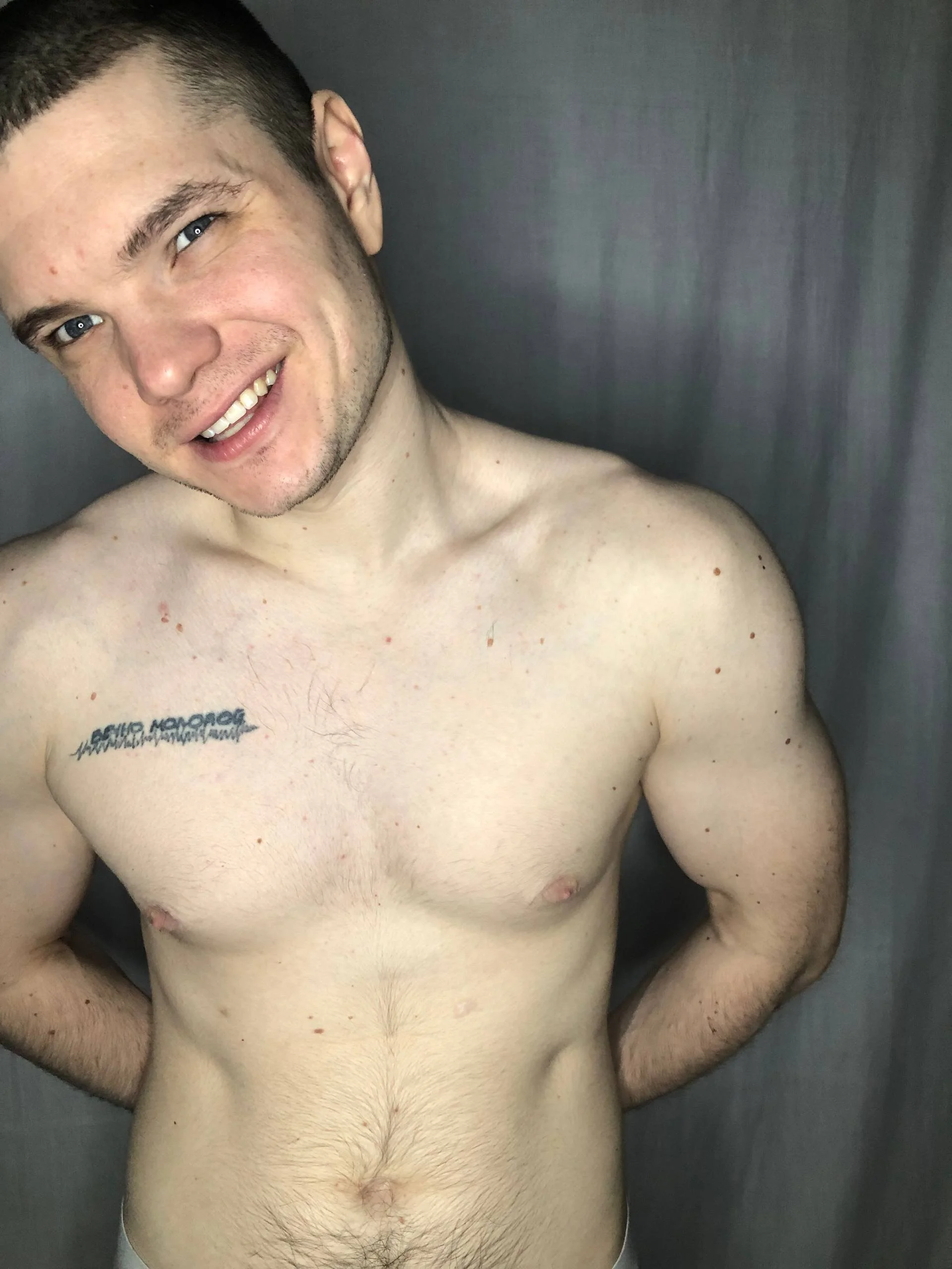 XXX Porn Photo of Nude LoveMike1 3