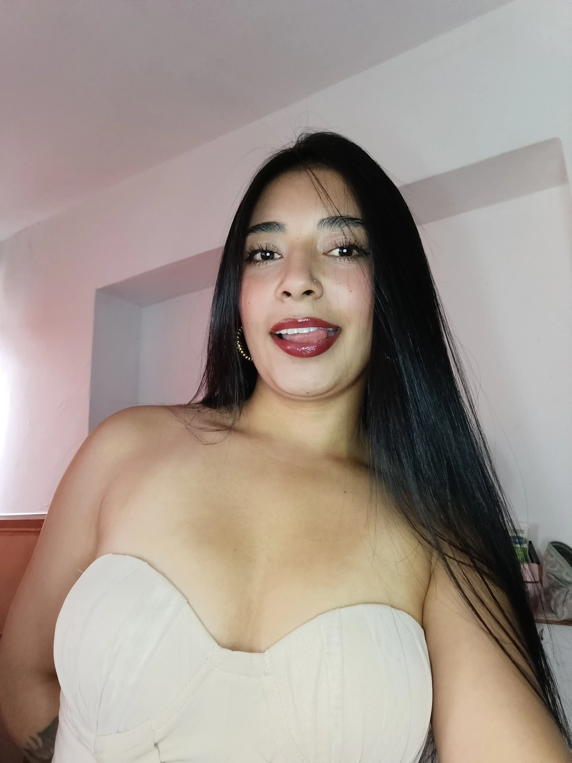 XXX Porn Photo of Nude TraviesaVIP 1