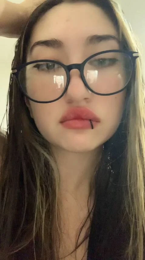 XXX Porn Photo of Nude Medy_Riff 8