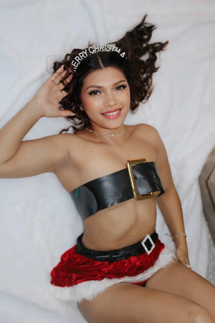 XXX Porn Photo of Nude giirlnaughty 21