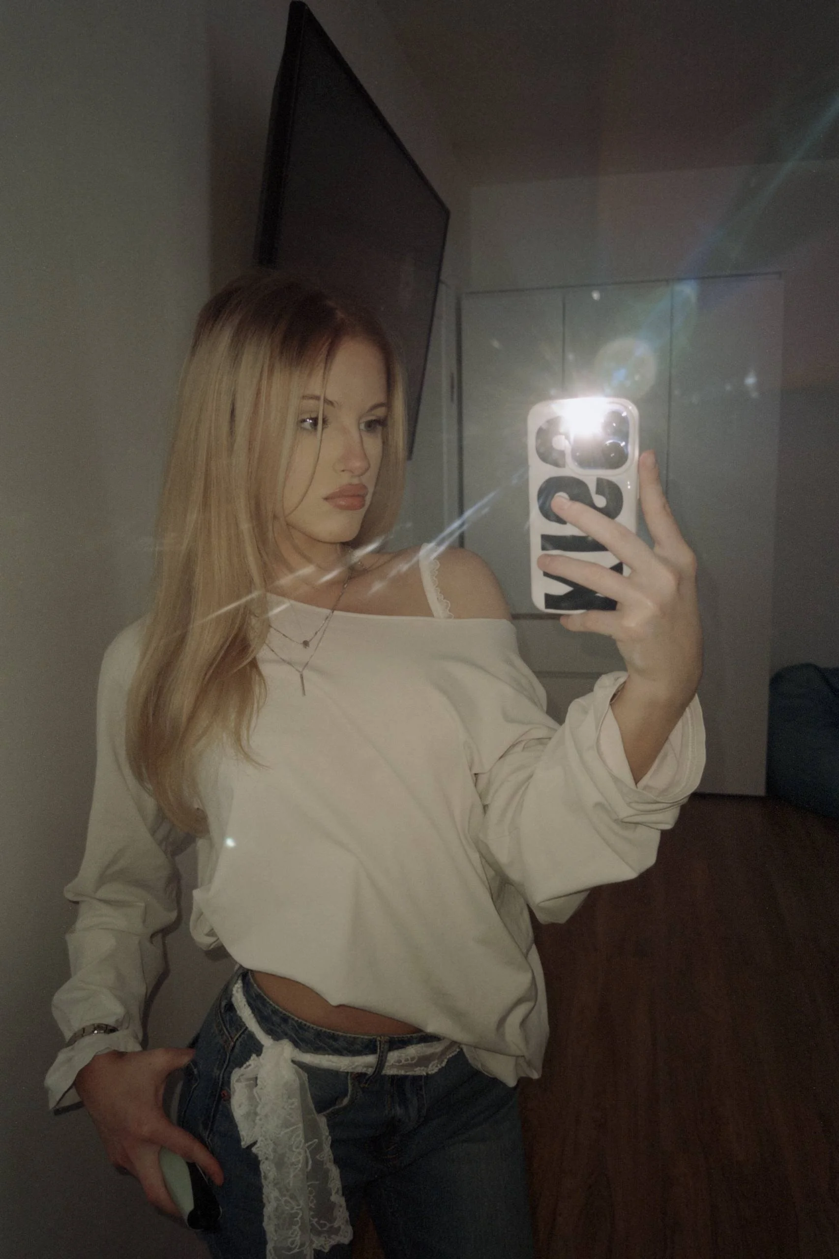 XXX Porn Photo of Nude UnwedGrist 2