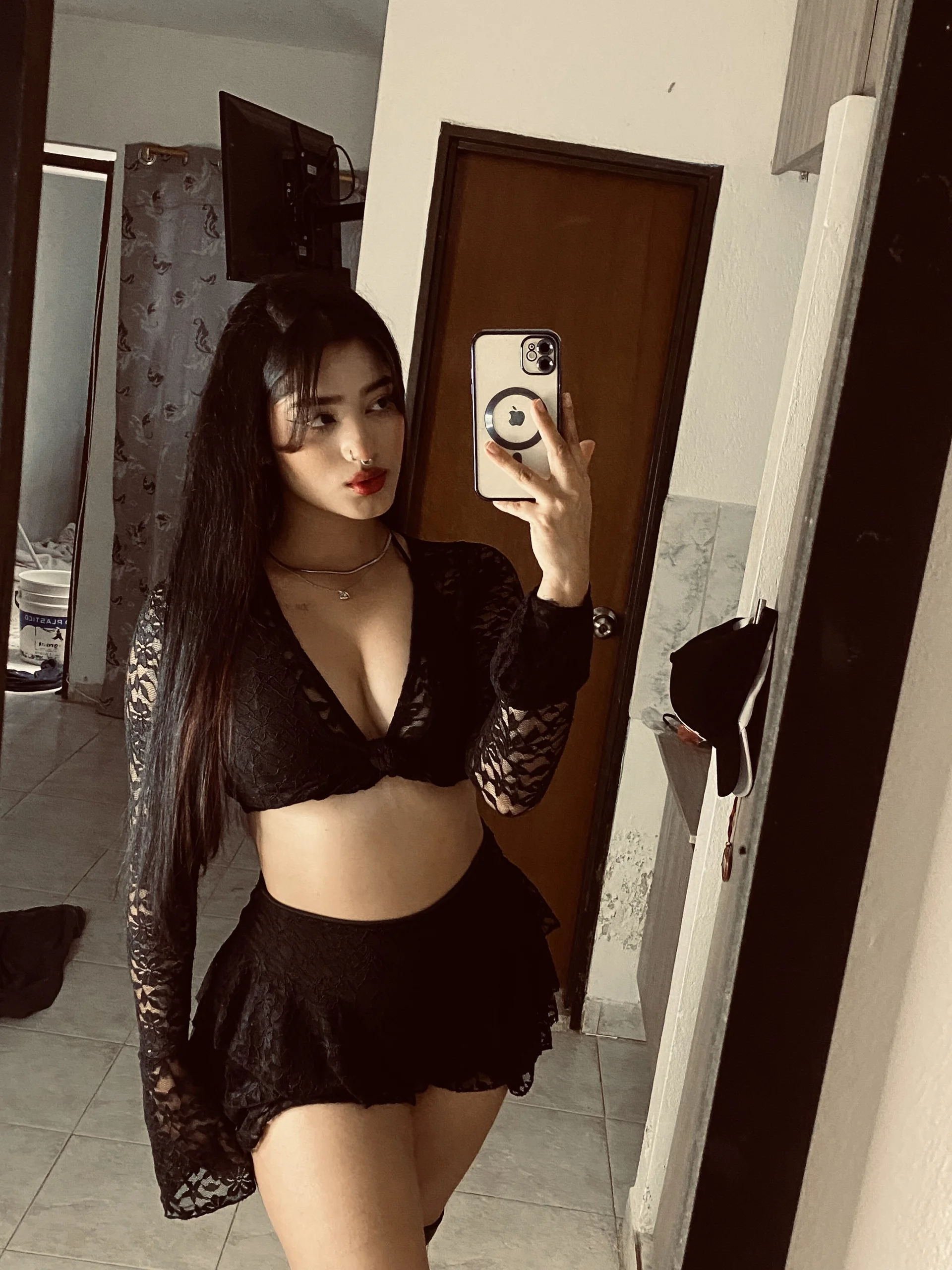 XXX Porn Photo of Nude charlotte_9999 182