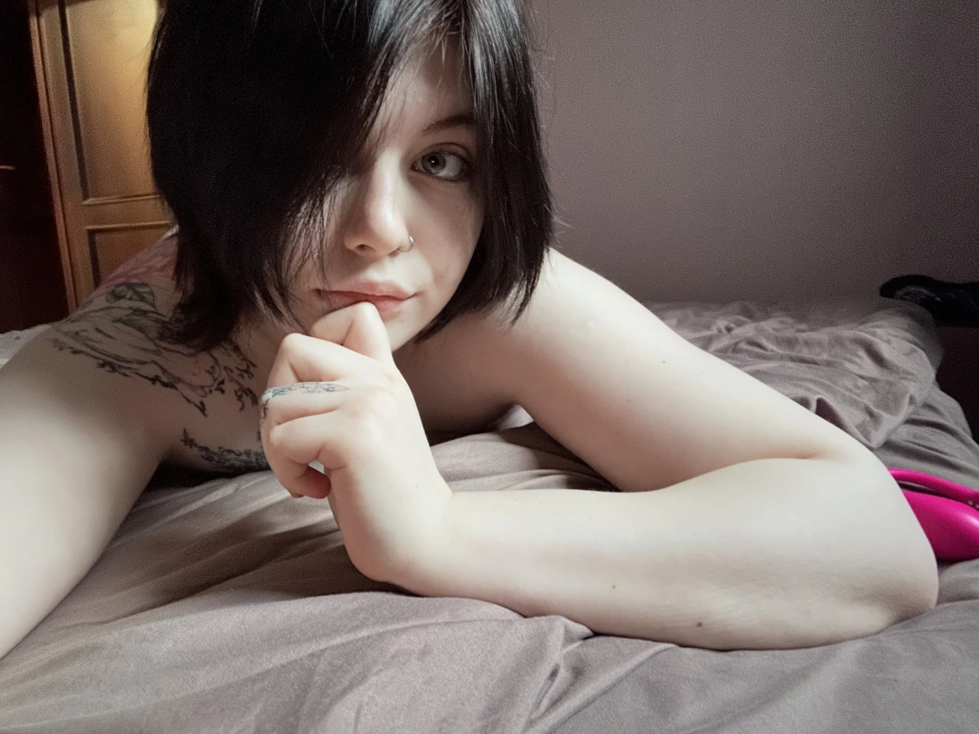 XXX Porn Photo of Nude Sofa_Nyx_ 11